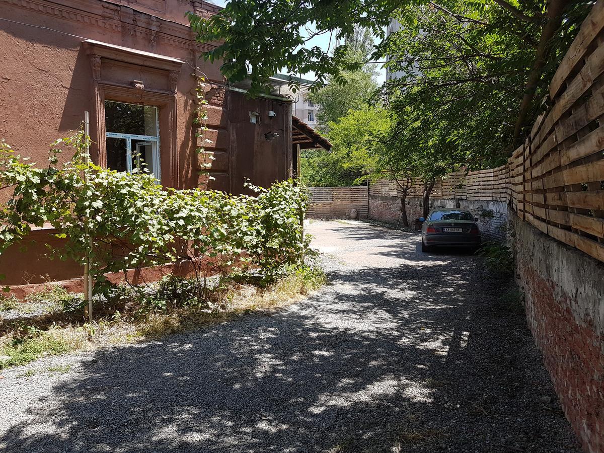 Tbilisi Yard Hostel 外观 照片